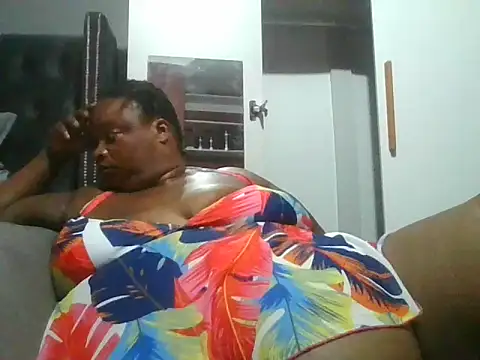 SweetBelly1 online show from April 15, 6:45 pm