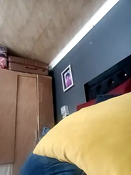 SweetBelly1 online show from April 17, 7:44 am