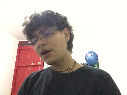 xhecho uzumaki online show from June 14, 4:46 am