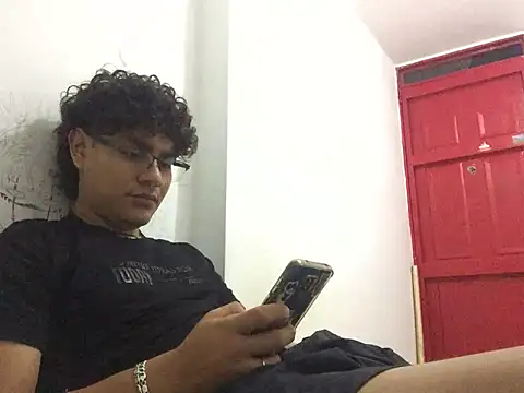 xhecho uzumaki online show from June 2, 4:01 am