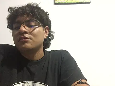 xhecho uzumaki online show from May 17, 4:23 am