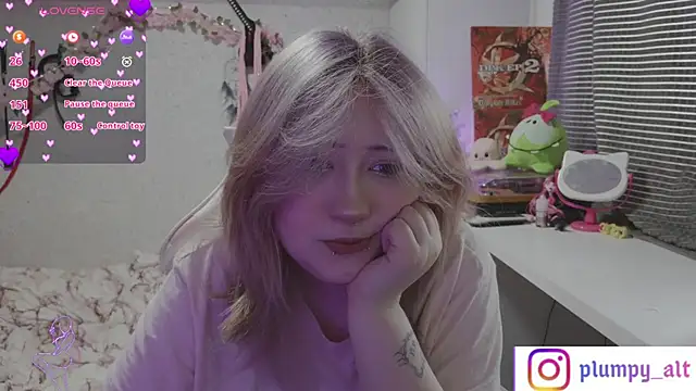 plumpy girl online show from April 30, 2:02 pm
