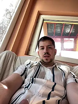 xxlfa online show from April 30, 2:24 pm