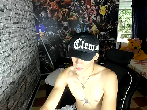 Snapshot of sebas_jusa chatting on July 12, 12:50 pm sebas jusa online show from July 12, 12:50 pm