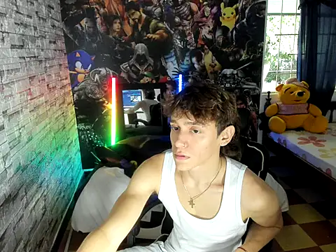 Snapshot of sebas_jusa chatting on July 5, 12:45 pm sebas jusa online show from July 5, 12:45 pm