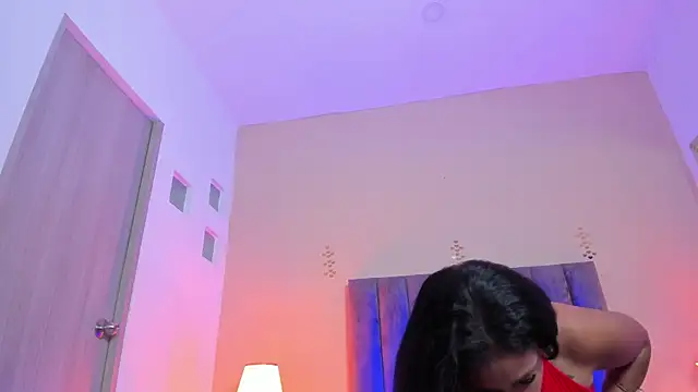 scarlet pielcanela online show from June 3, 7:51 pm