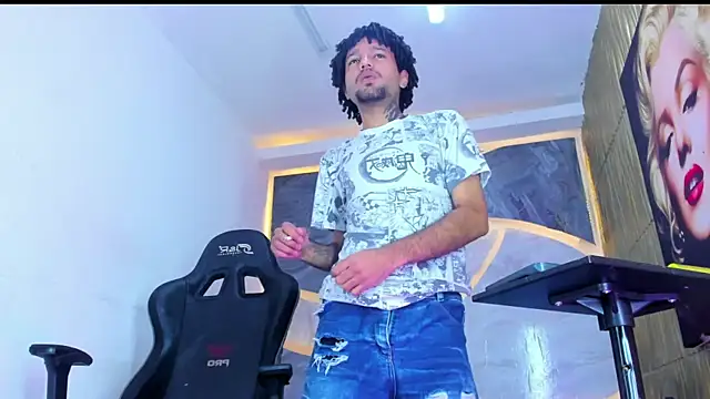 Josh Hot Sex online show from April 16, 11:55 am