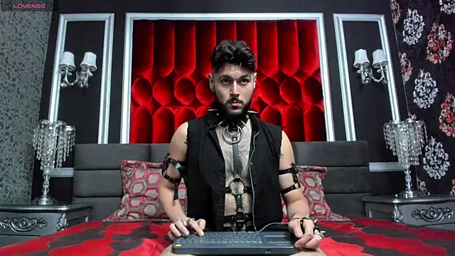 RavenKnight  online show from April 18, 5:43 am