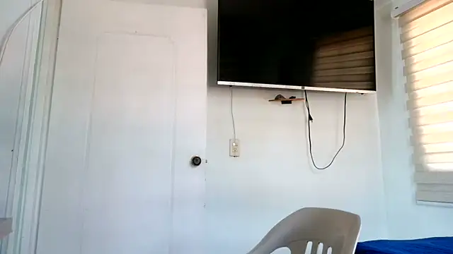 andrew 1520 online show from February 4, 3:40 pm