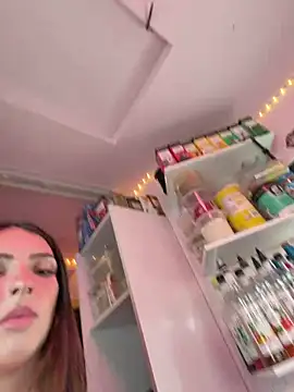 juicybootyquinn online show from July 2, 2:01 am