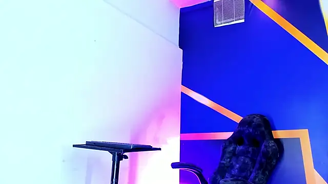 Snapshot of Molly_Spears_ chatting on May 21, 12:46 pm Molly Spears online show from May 21, 12:46 pm