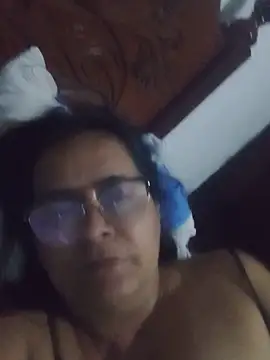 Snapshot of PienCanela chatting on June 13, 2:42 am PienCanela online show from June 13, 2:42 am