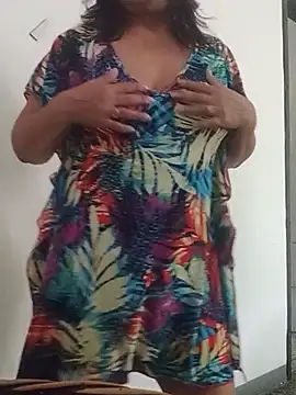 Snapshot of PienCanela chatting on July 17, 6:49 pm PienCanela online show from July 17, 6:49 pm