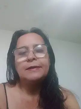 Snapshot of PienCanela chatting on June 10, 11:11 am PienCanela online show from June 10, 11:11 am