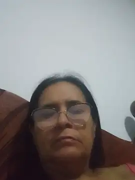 Snapshot of PienCanela chatting on June 17, 5:40 am PienCanela online show from June 17, 5:40 am