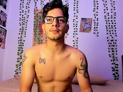 JaxJinx online show from April 15, 2:39 am