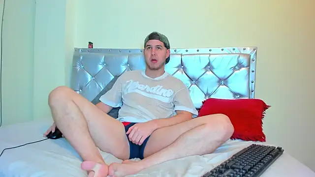 matthew gill online show from April 14, 11:48 am