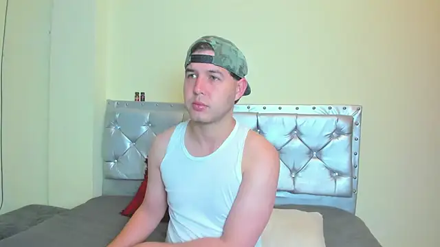 Snapshot of matthew_gill chatting on May 3, 12:42 pm matthew gill online show from May 3, 12:42 pm