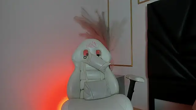 Flor pink online show from June 1, 3:07 am
