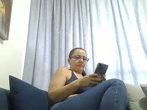 Snapshot of Marya_Belle chatting on June 14, 10:44 pm Marya Belle online show from June 14, 10:44 pm
