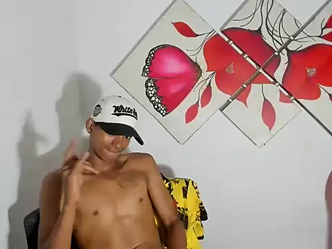 ozunabigcock online show from April 11, 7:05 am