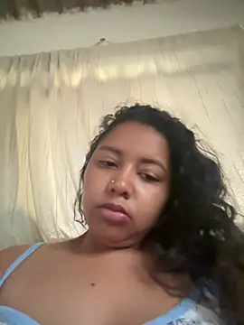 Snapshot of Ninibella chatting on July 14, 11:05 am Ninibella online show from July 14, 11:05 am