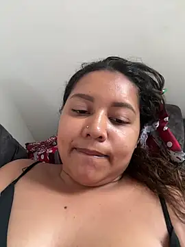 Snapshot of Ninibella chatting on July 6, 3:25 pm Ninibella online show from July 6, 3:25 pm