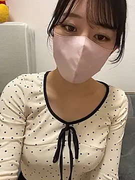 Snapshot of aoi_816 chatting on May 6, 7:34 am aoi 816 online show from May 6, 7:34 am