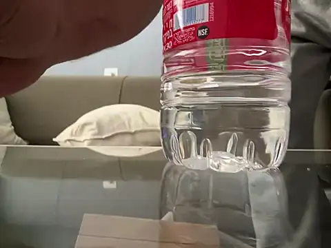 Felipeandmaria online show from April 11, 5:48 am