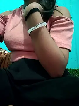 Liviya  225   online show from April 15, 6:52 am