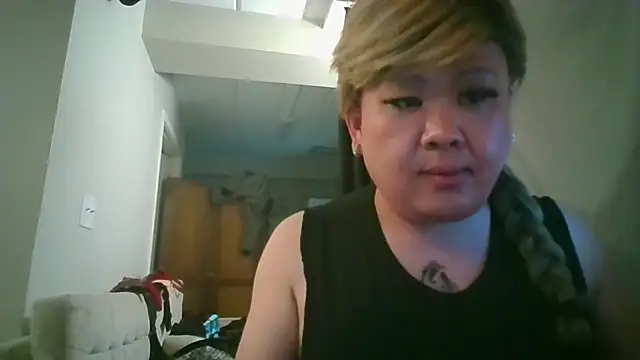 YoMa427726 online show from April 11, 6:43 am