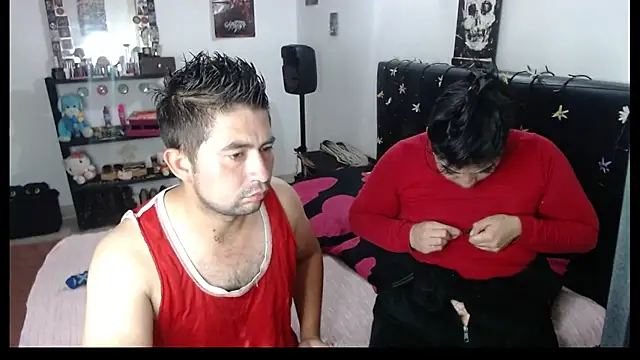 Snapshot of bonnie--clark chatting on April 12, 4:49 am bonnie--clark online show from April 12, 4:49 am