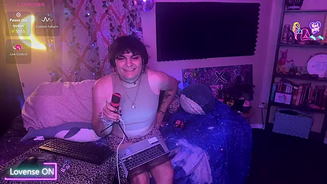 lobotomyprincess online show from April 24, 4:25 am