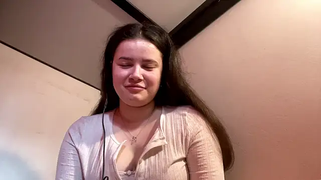 LonnaVandal online show from April 13, 9:57 am