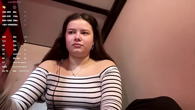 LonnaVandal online show from April 14, 10:53 am