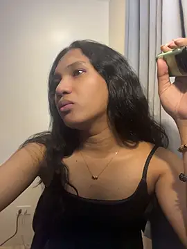 slutty aki online show from June 20, 3:28 pm