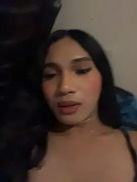 slutty aki online show from June 15, 4:39 pm