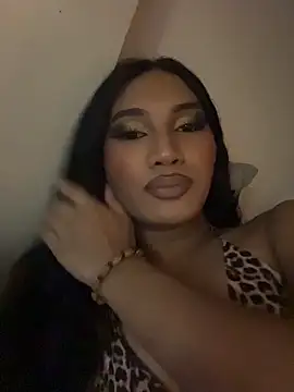 slutty aki online show from June 7, 3:28 pm