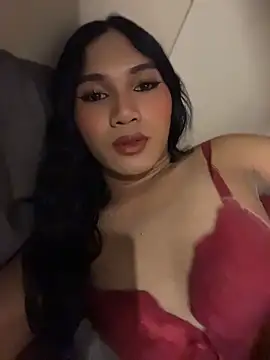 slutty aki online show from June 11, 3:09 pm
