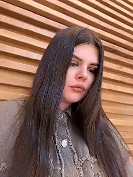 AmeliaBronze online show from April 16, 7:20 am