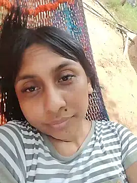 Snapshot of MELIZ_QUEEN chatting on July 4, 6:23 pm MELIZ QUEEN online show from July 4, 6:23 pm