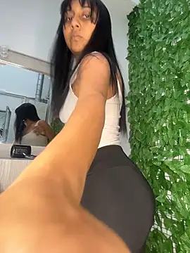 MELIZ QUEEN online show from June 1, 11:32 am