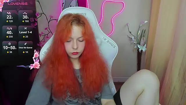InfernoKitten online show from May 29, 1:11 am