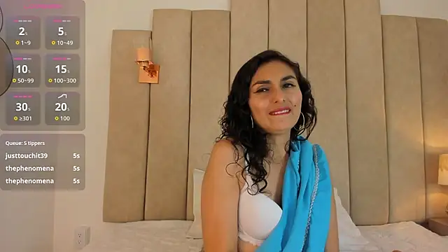 Snapshot of shaliny_ chatting on May 29, 6:47 pm shaliny online show from May 29, 6:47 pm