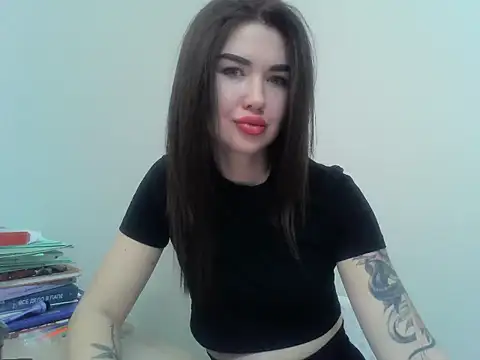 Dareessa online show from April 16, 8:15 am