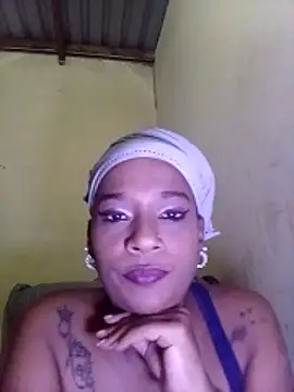 Snapshot of MissyLoveCreator chatting on April 12, 7:44 am MissyLoveCreator online show from April 12, 7:44 am