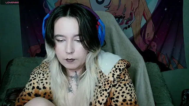 mirabite  online show from April 16, 7:09 am