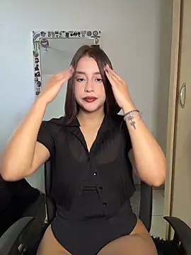 Cherry Dark  online show from May 3, 9:29 pm