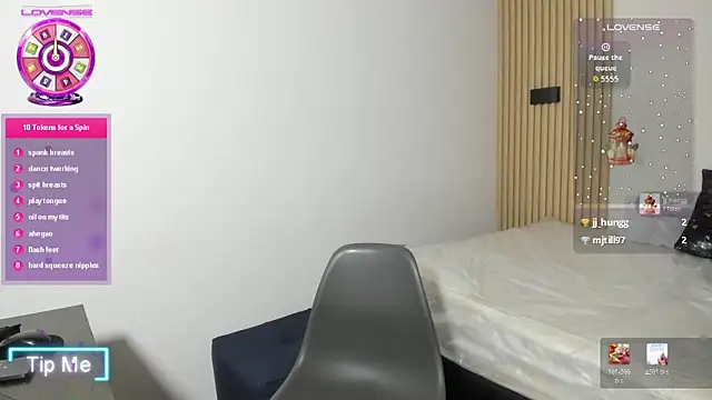 zoe hayami online show from April 15, 9:59 am