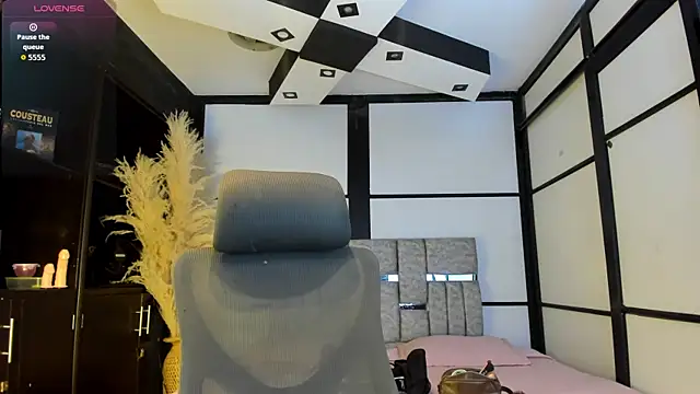 DeboraCopper  online show from April 14, 10:48 pm